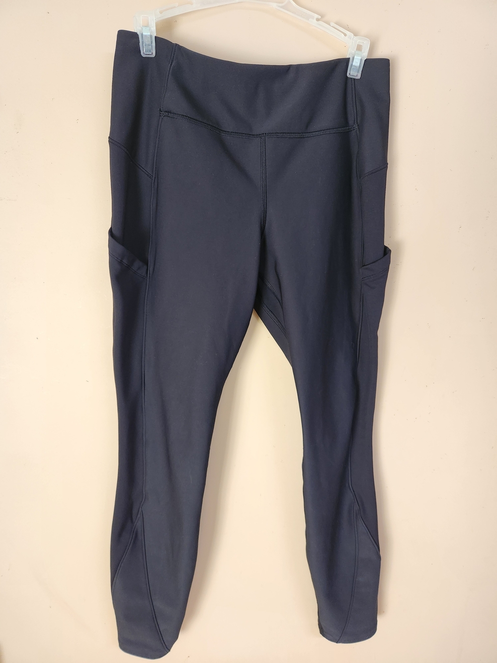 lululemon athletica Black Low-Rise  Leggings with Side Pockets
